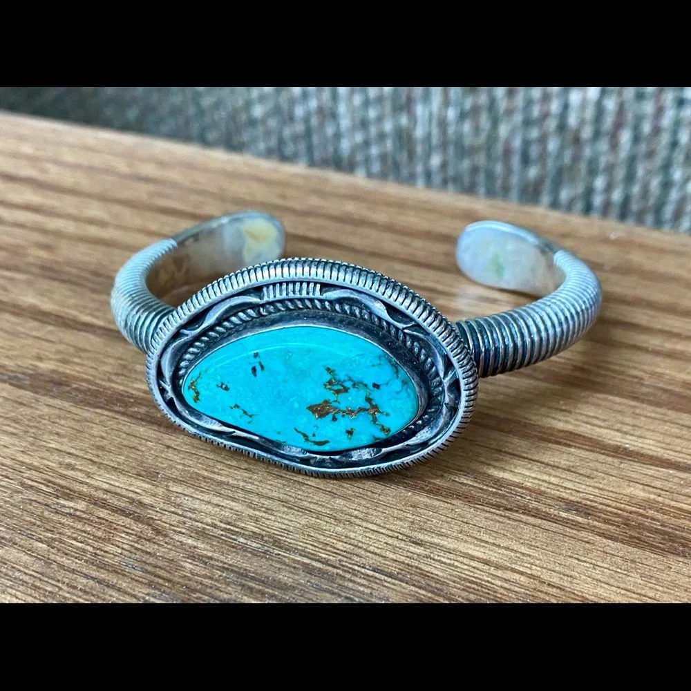 Artie Yellowhorse silver & turquoise bracelet - Picture 1 of 7